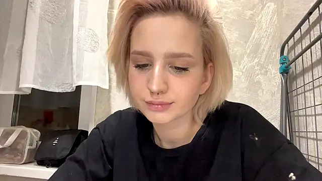 ProMilly Adlı Modelin Canlı XXX Sohbeti