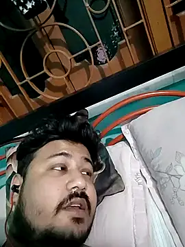 Desiyoungcouple15 Show in webcam