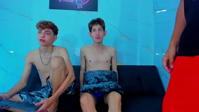 Spicy_guys 即時 XXX 聊天