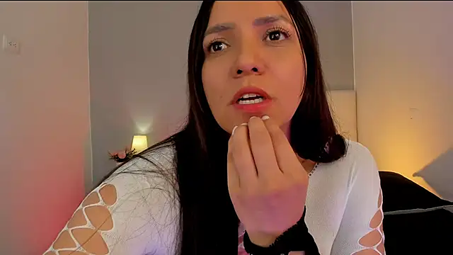 NataliaBuiles 现场XXX聊天