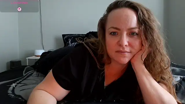 Онлайн чат XXX julimonroe