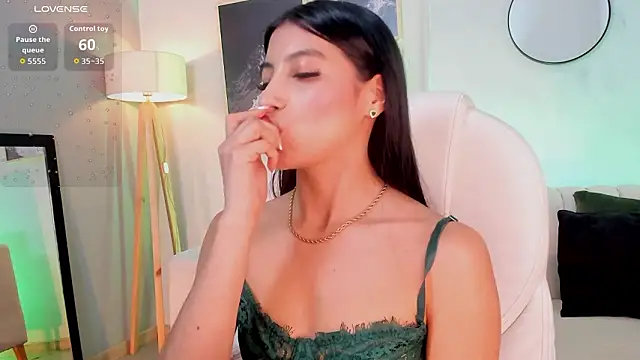 Tiffany_Low 现场XXX聊天