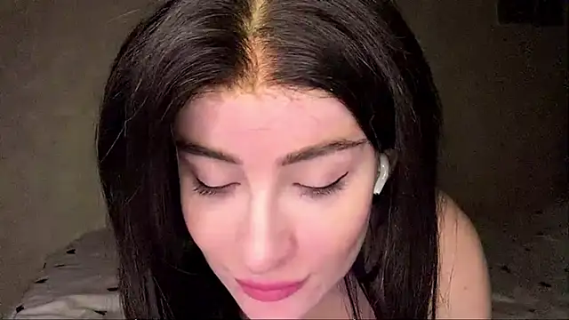 ToriHellberg – webcam-show