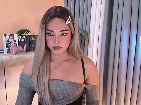 Show de magnificent_kitana na webcam