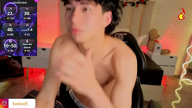 kaelwolf_tay Show Webcam