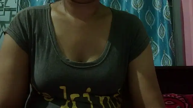 AVNI09- Adlı Modelin Canlı XXX Sohbeti