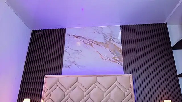 Chat +18 de MiaaFarrel ao vivo