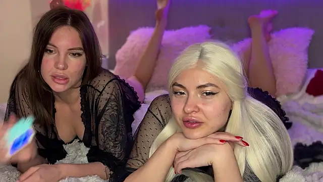 Show modela PinkNoir na web-kameri