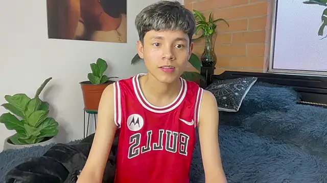 Andy_Belier23のウェブカメラショー