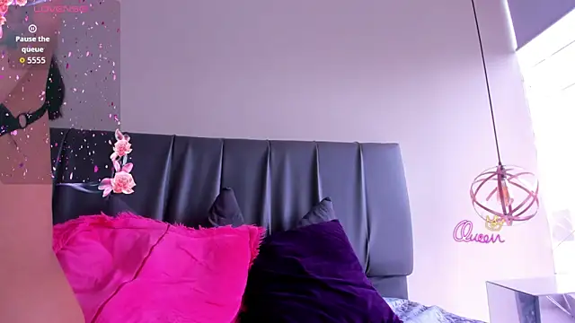 iisabella_noa Adlı Modelin Canlı XXX Sohbeti