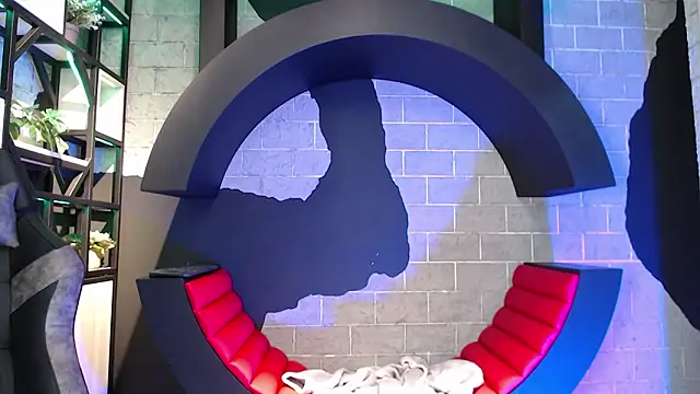 EmilyReddoll Adlı Modelin Canlı XXX Sohbeti