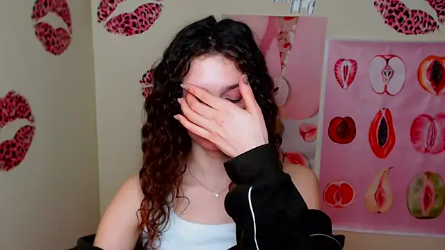 Chat +18 de _SusieSu_ ao vivo