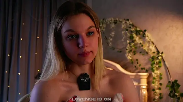 EdlinAlliston Chat XXX live