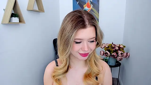 FollowLovee élő XXX-chatje