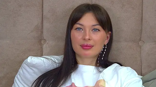 AlexandraBloom – Naživo XXX chat