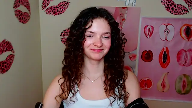 _SusieSu_'s Live XXX Chat