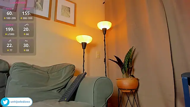 Chat +18 de Ackerman_Eren_ ao vivo