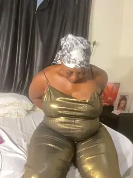 Chat +18 de Cardiebae89 ao vivo