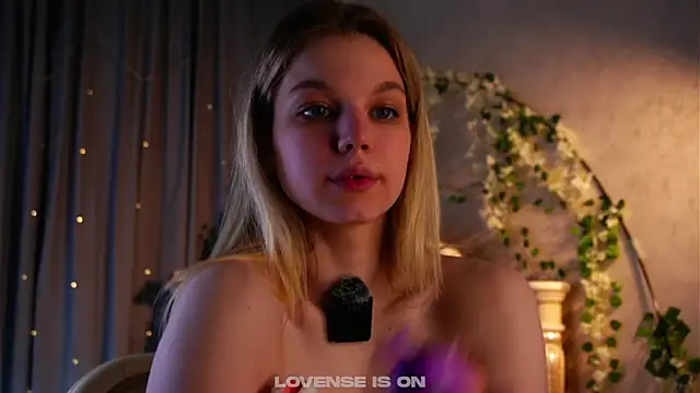 EdlinAlliston: онлайн-секс-чат