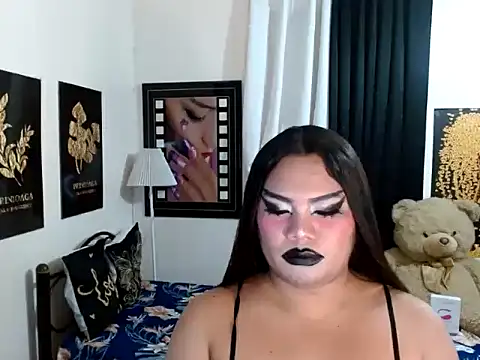 Chatroom XXX en direct de TSbrianaHugeCock