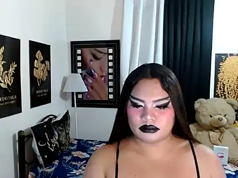 Chatroom XXX en direct de TSbrianaHugeCock