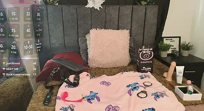 Chat +18 de Petite_pepper ao vivo