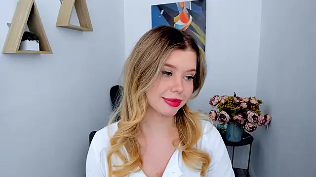 FollowLovee Live XXX Chat