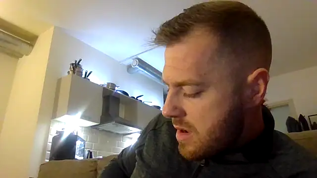 cheekycherryx: онлайн-секс-чат