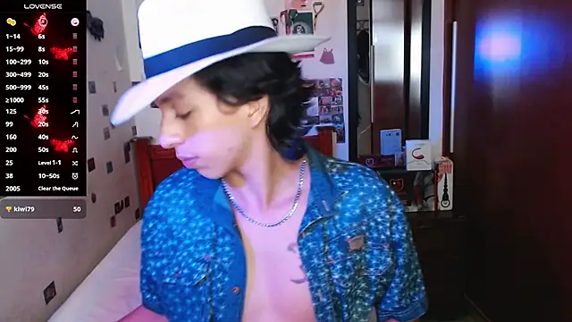 DannyPhantom555 live XXX chat