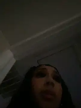 badbaby187 Adlı Modelin Canlı XXX Sohbeti