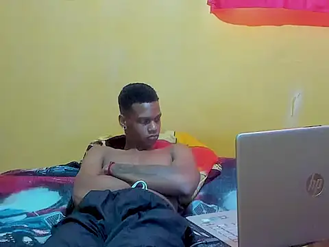 aunstin_farid1 Chat XXX live