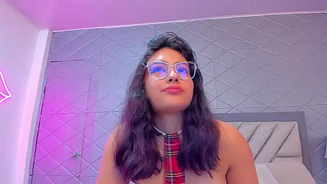 Chat XXX en directo de ViolettRouse