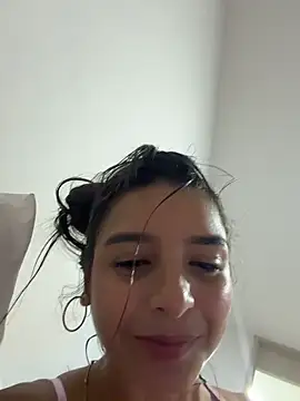 violeta365 Adlı Modelin Canlı XXX Sohbeti