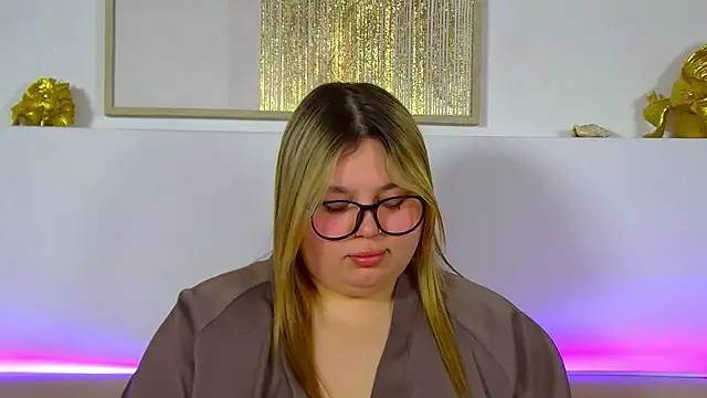 Chat +18 de LillianKim ao vivo