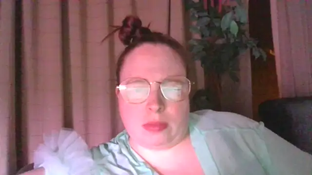 Sarahtjeuh_ Adlı Modelin Canlı XXX Sohbeti