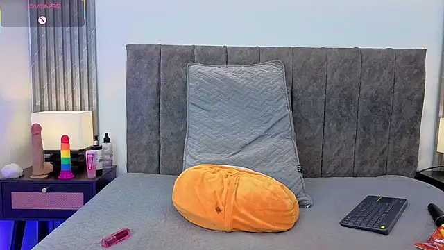 Živý XXX chat Ema_Stone65