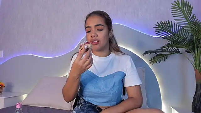 CannelaSmith Chat XXX live