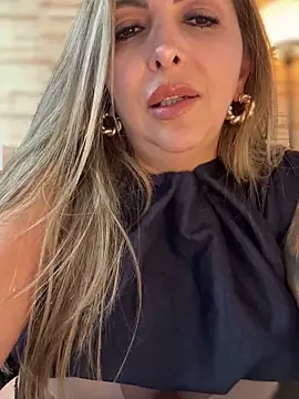 _Abril-Office1n Live XXX chat