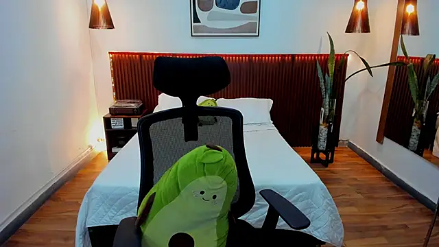 KatherineBondn Live XXX chat