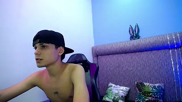 Chat +18 de dilan_hott_ ao vivo