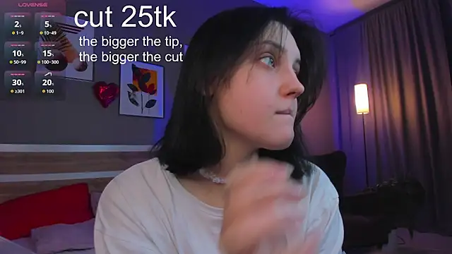 Chat +18 de hey_tessa ao vivo