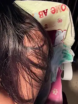 Lucky_Flora লাইভ XXX চ্যাট