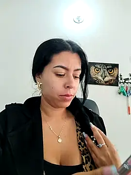 Chat +18 de Luianna ao vivo