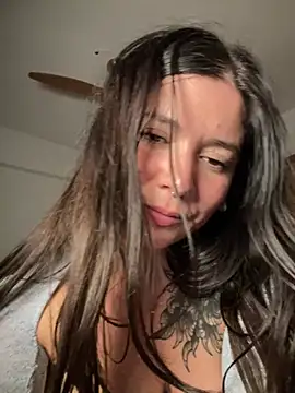 Agnexxx webkamerás műsora