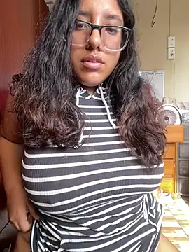 AnthoKhalifaのライブXXXチャット