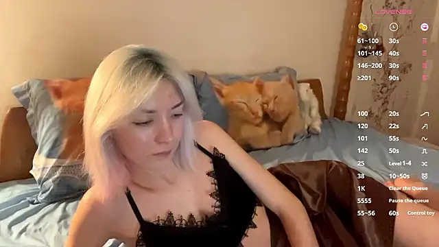 JanneAtop Live XXX Chat