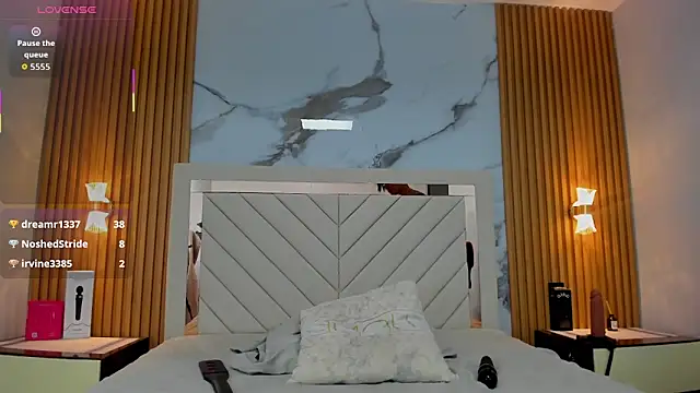 Pokazy przed kamerką – KAROLLJONES1