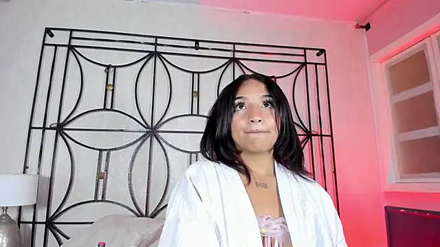 Manelyk_evanss_のライブXXXチャット