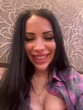 Sweet_little_gir Chat XXX in diretta