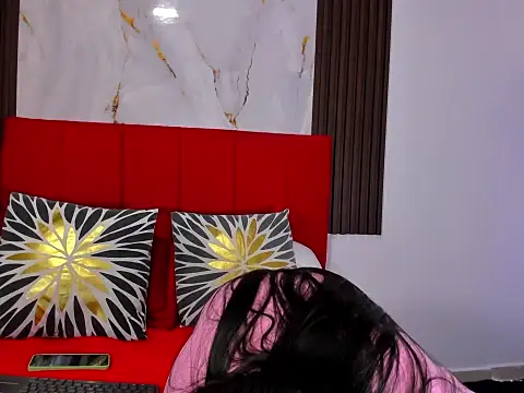 Atenis_thompson's Live XXX Chat